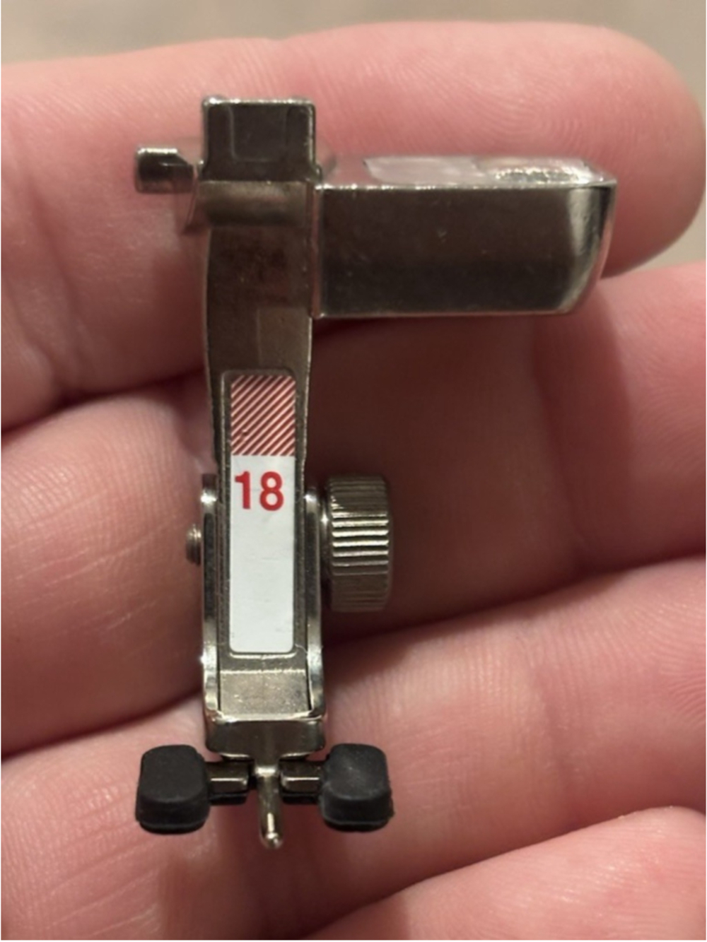 Genuine Bernina Button Sew-On Foot #18 with Rubber Soles - New Style